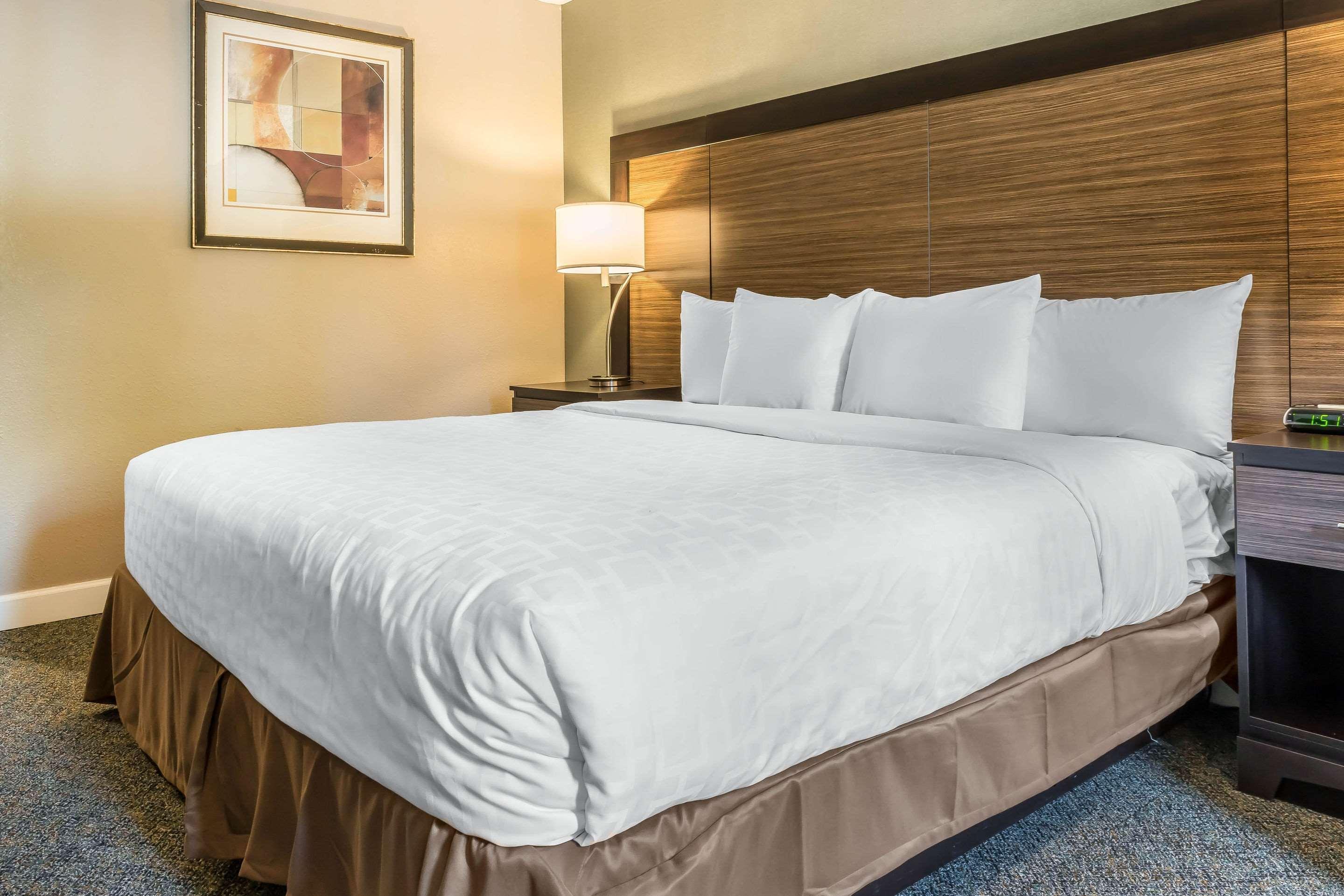 Clarion Inn Belle Vernon Εξωτερικό φωτογραφία