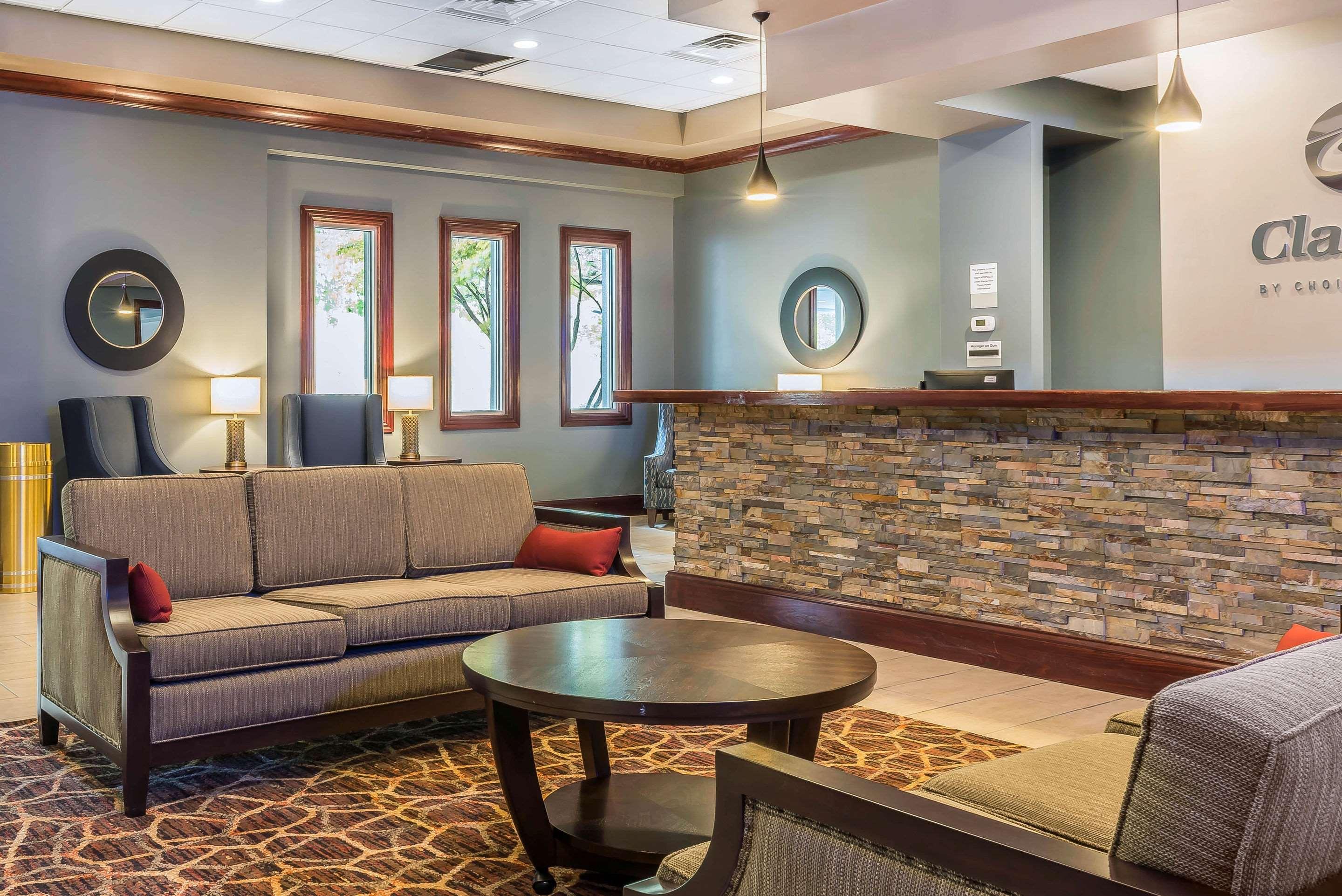 Clarion Inn Belle Vernon Εξωτερικό φωτογραφία